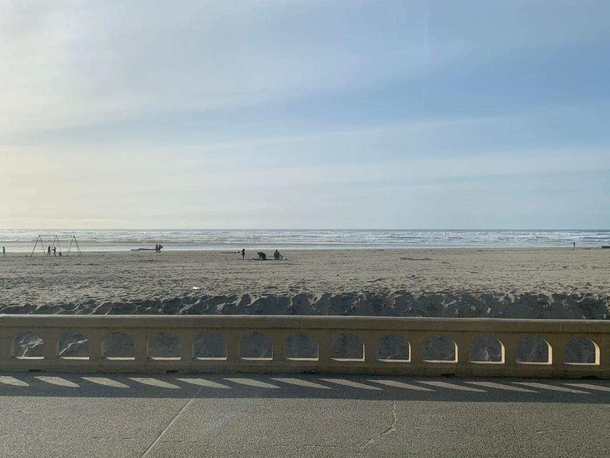The Ocean Front At Seaside Motel Екстериор снимка