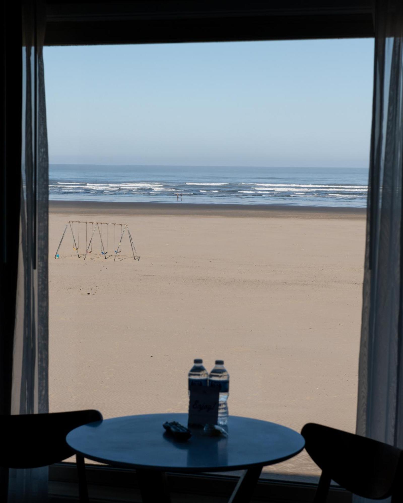 The Ocean Front At Seaside Motel Екстериор снимка
